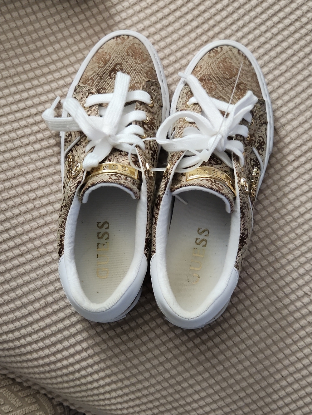 GUESS Gold Logo Pattern Lace-Up Sneakers with White Accents